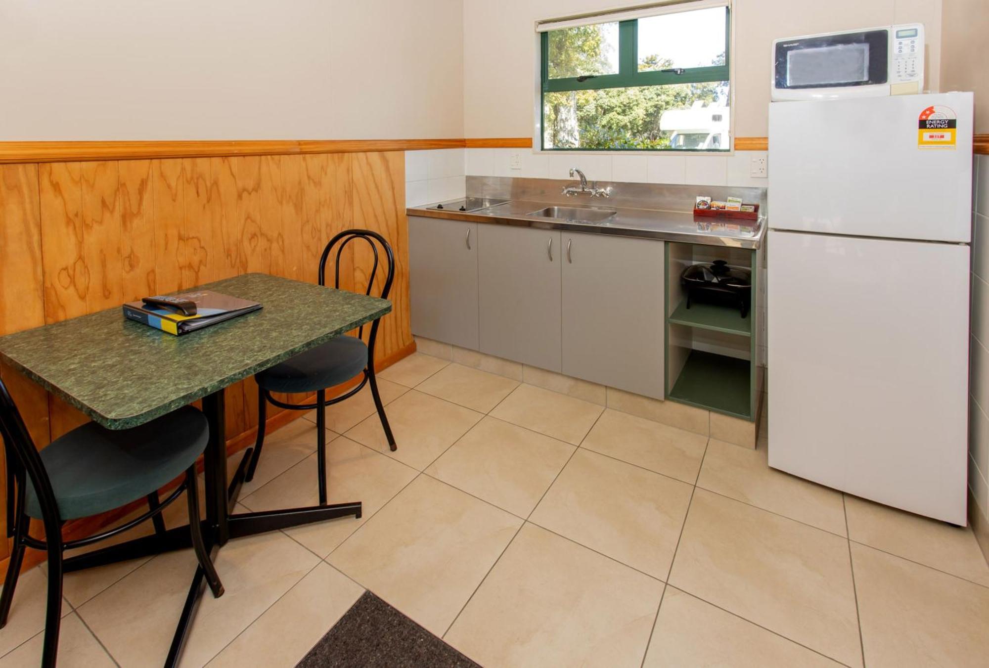 Motueka Top 10 Holiday Park Quarto foto