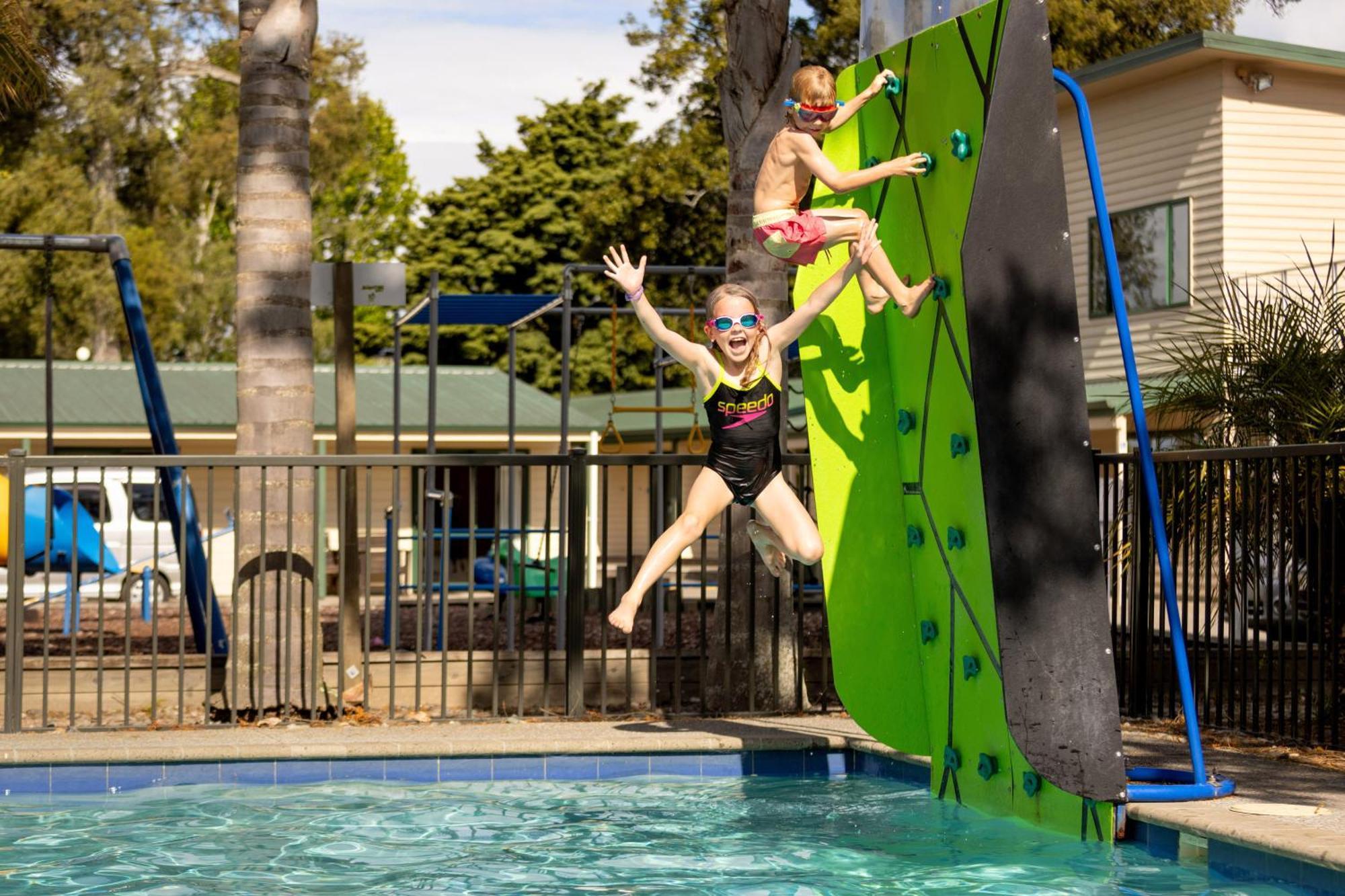 Motueka Top 10 Holiday Park Exterior foto