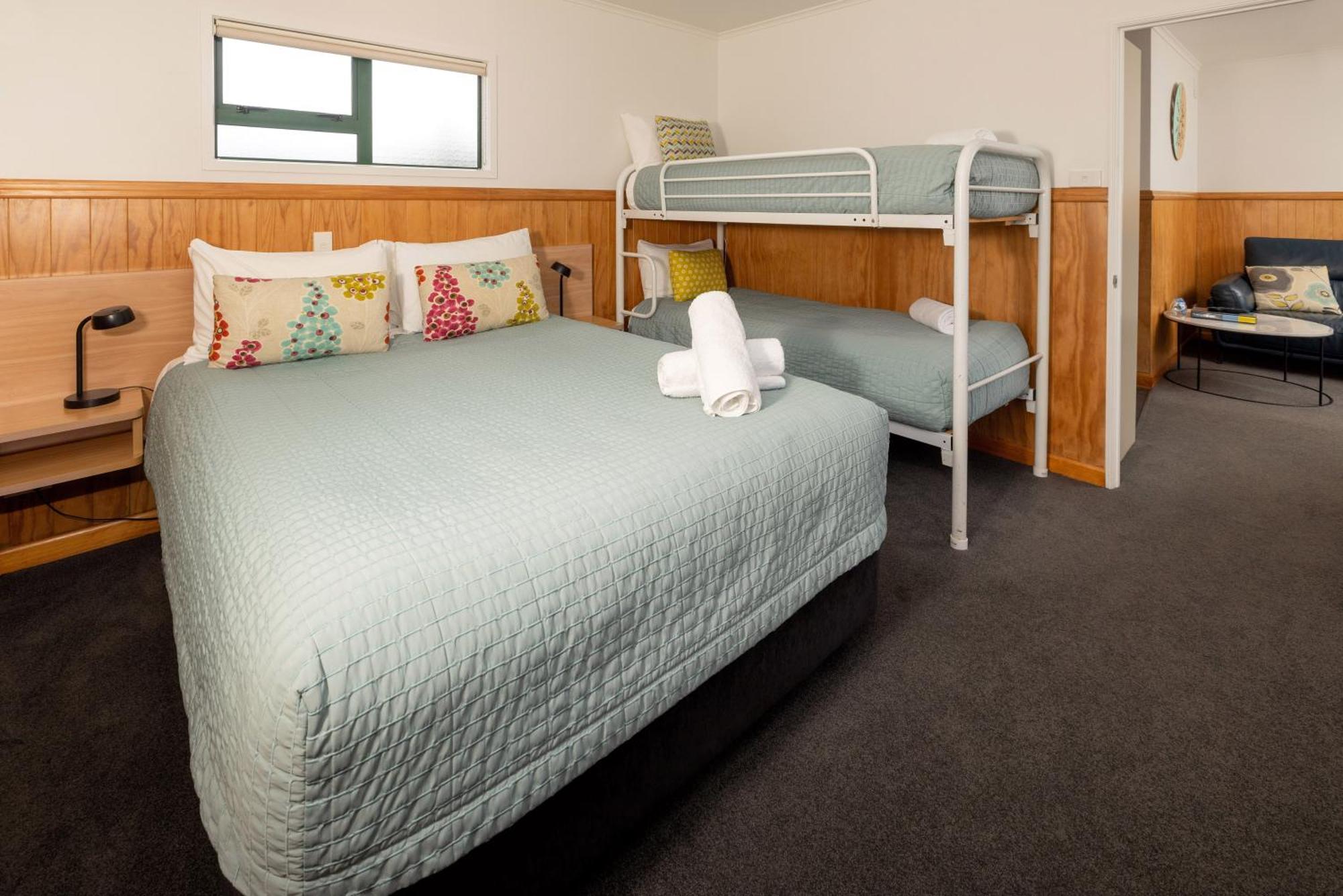 Motueka Top 10 Holiday Park Exterior foto