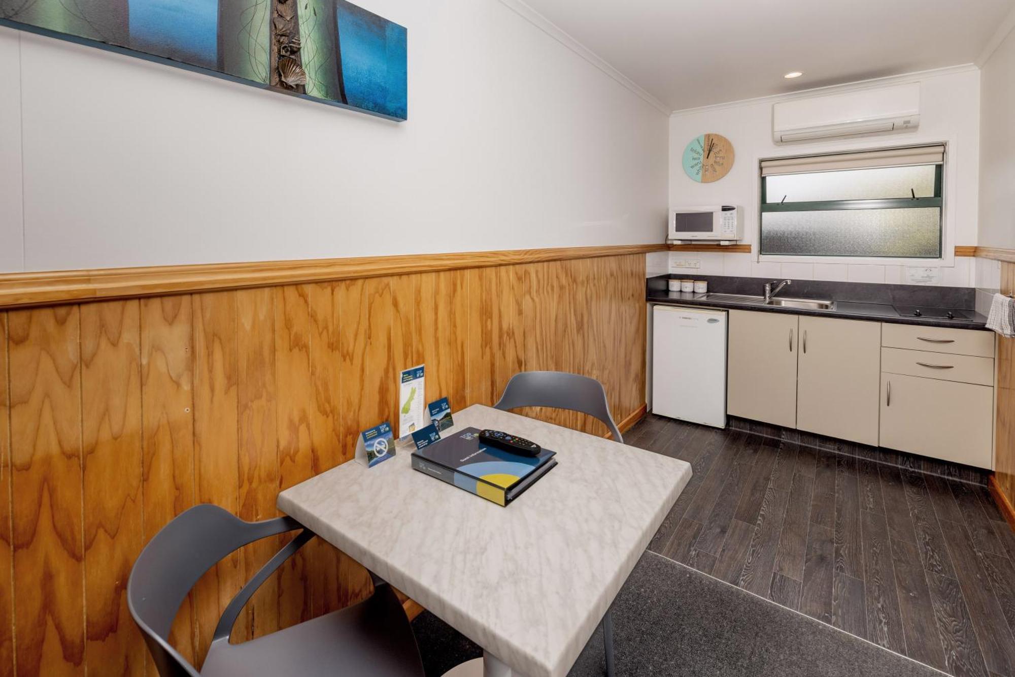 Motueka Top 10 Holiday Park Exterior foto