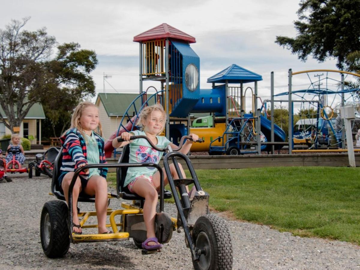 Motueka Top 10 Holiday Park Exterior foto