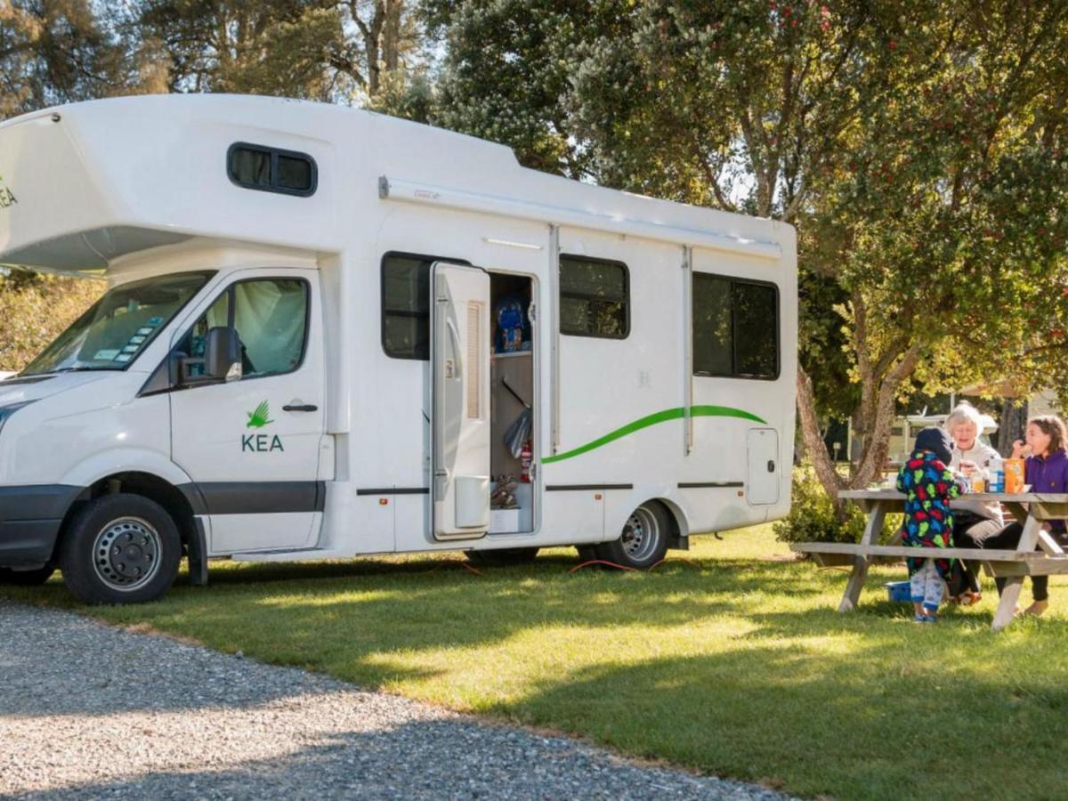 Motueka Top 10 Holiday Park Exterior foto